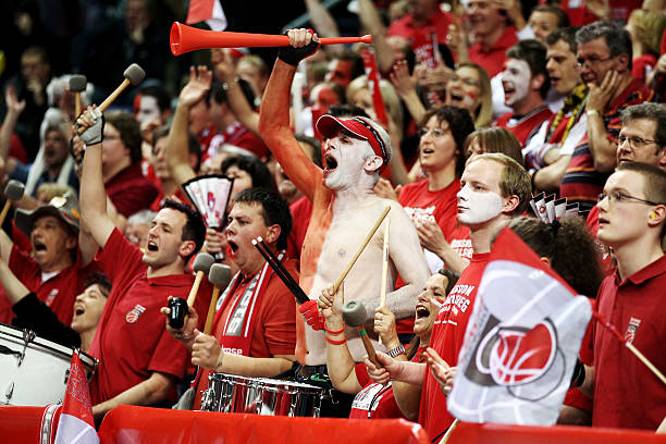 也用他的冷 也用他的冷